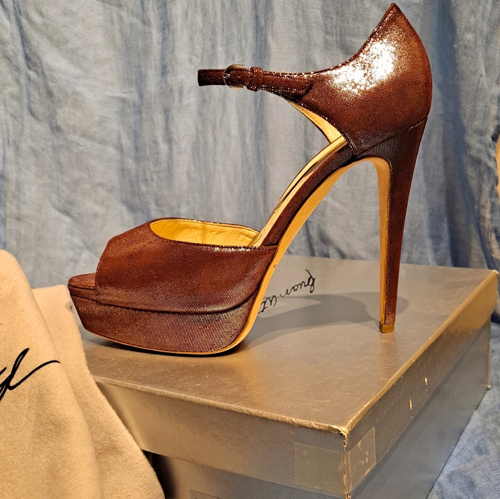 Brian Atwood dress shoes size 38